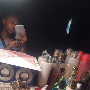 Meet your Posher, Ayanna